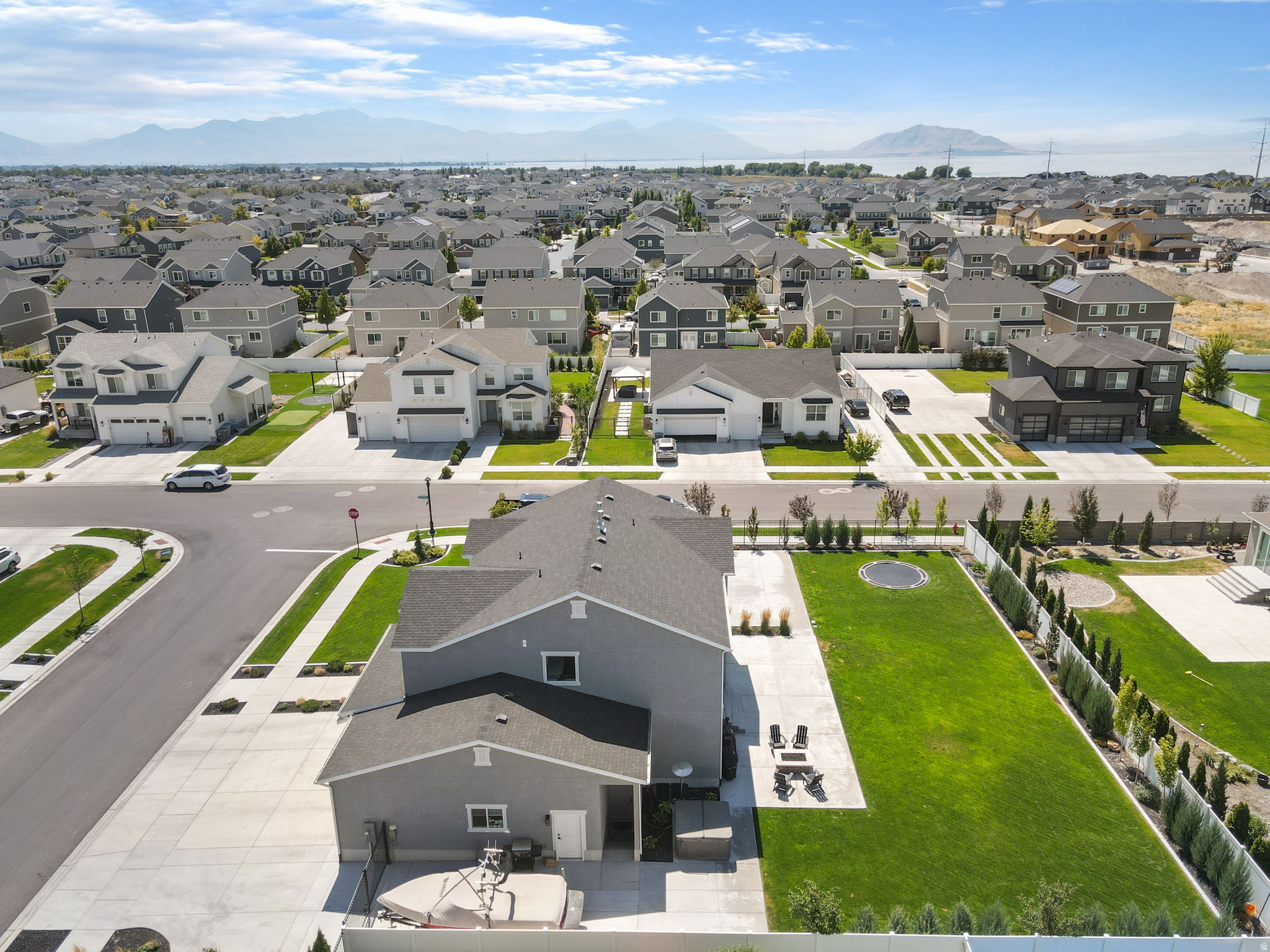 HAMPTON AT WATERS EDGE - Residential