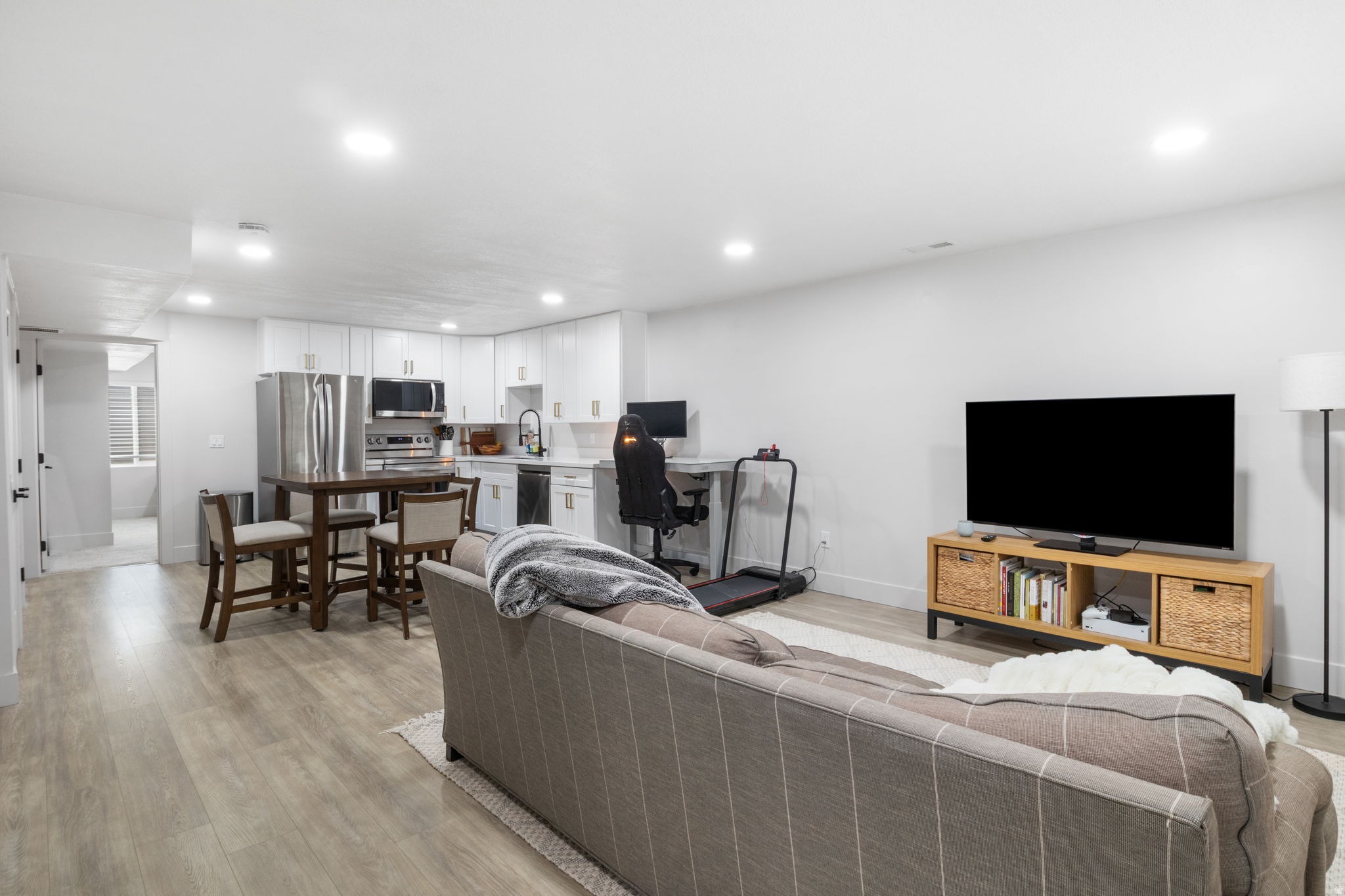 HAMPTON AT WATERS EDGE - Residential