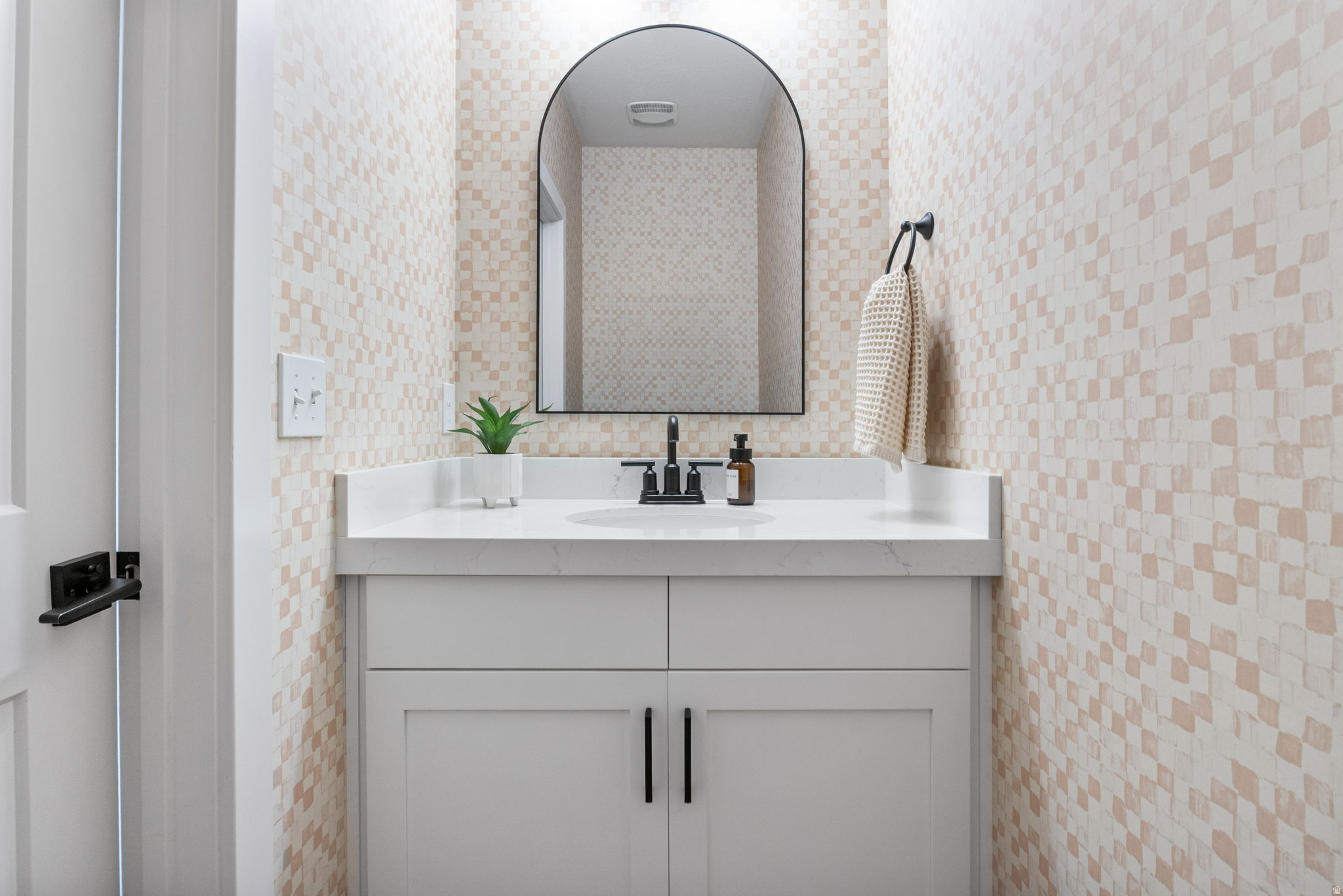 HAMPTON AT WATERS EDGE - Residential