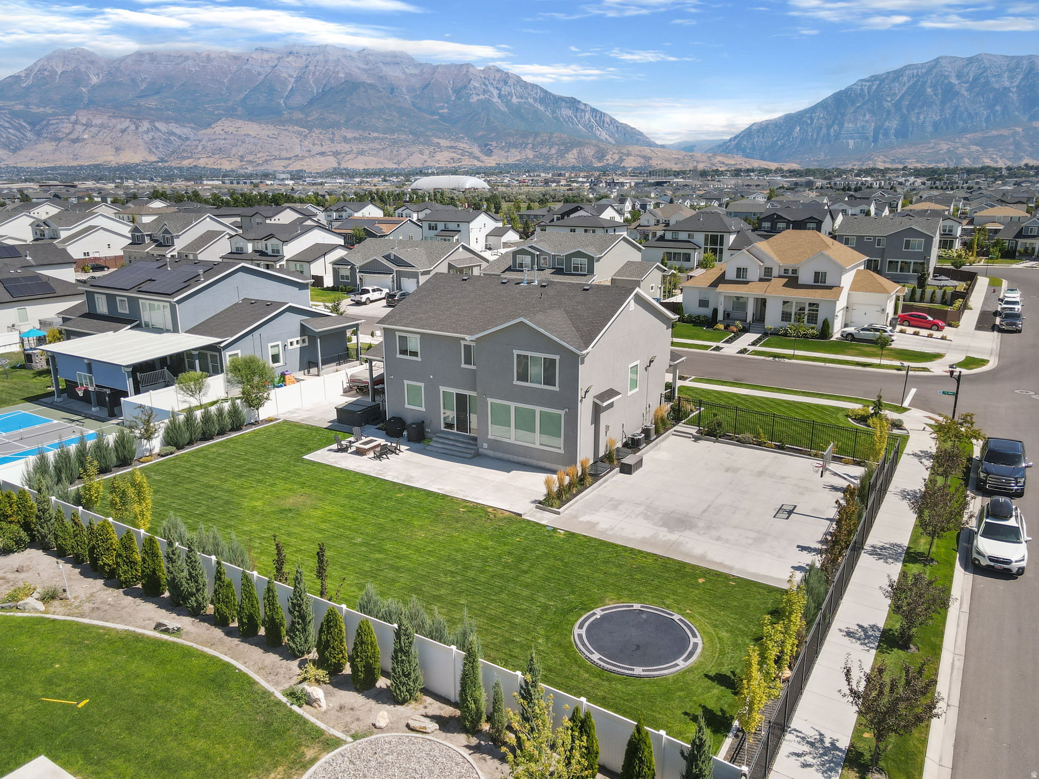 HAMPTON AT WATERS EDGE - Residential