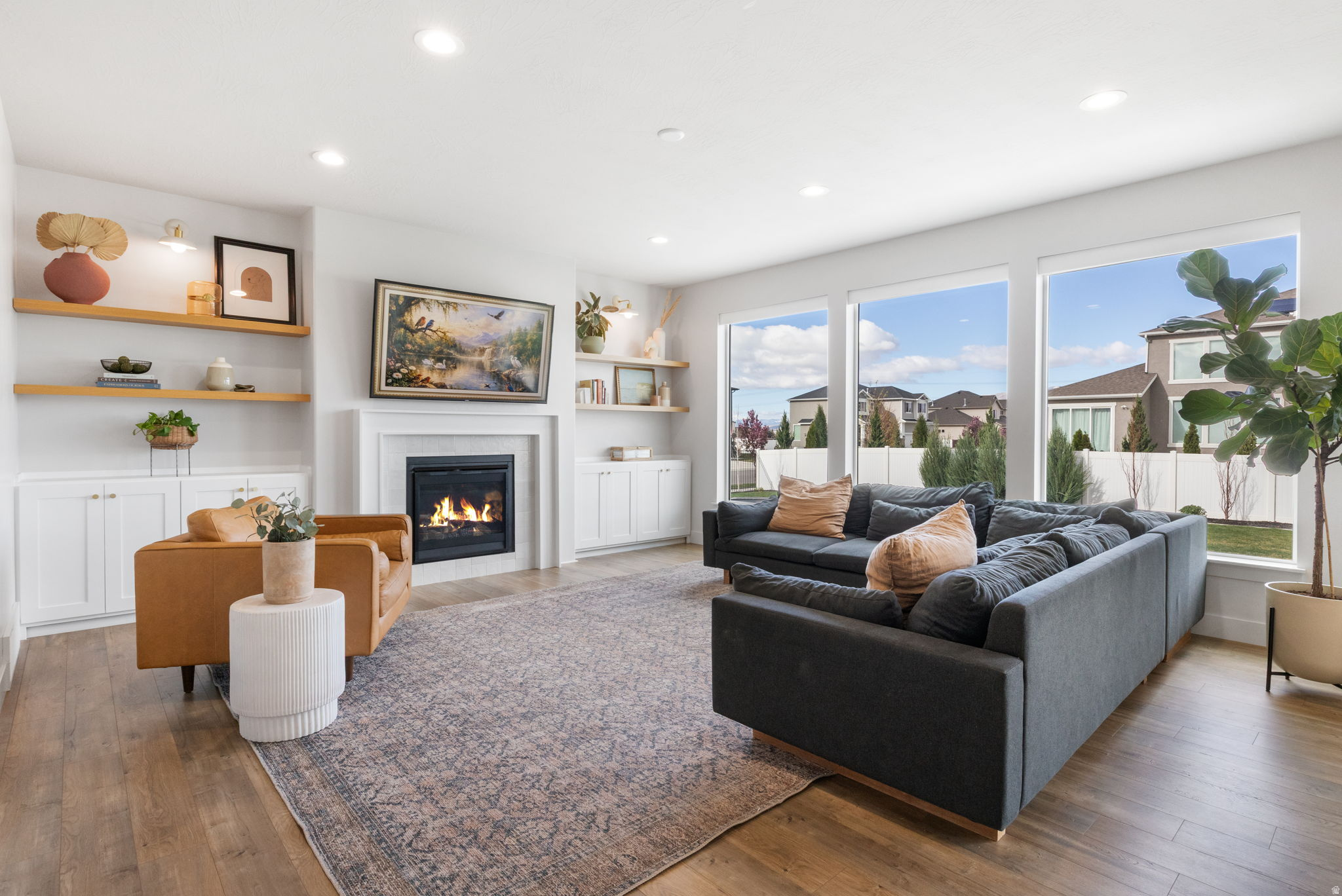 HAMPTON AT WATERS EDGE - Residential