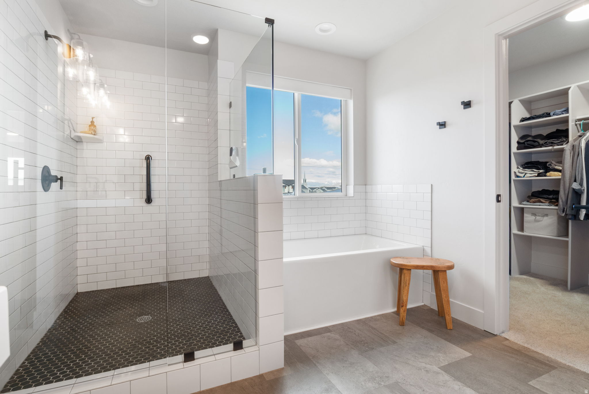 HAMPTON AT WATERS EDGE - Residential