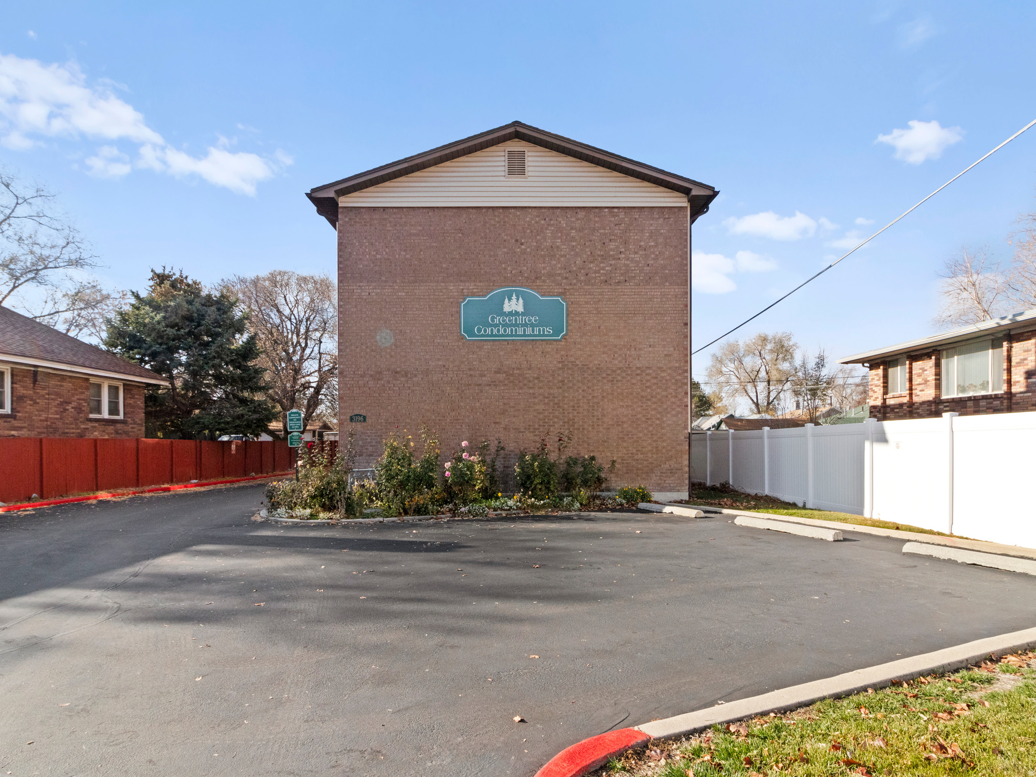 GREENTREE CONDM - Residential