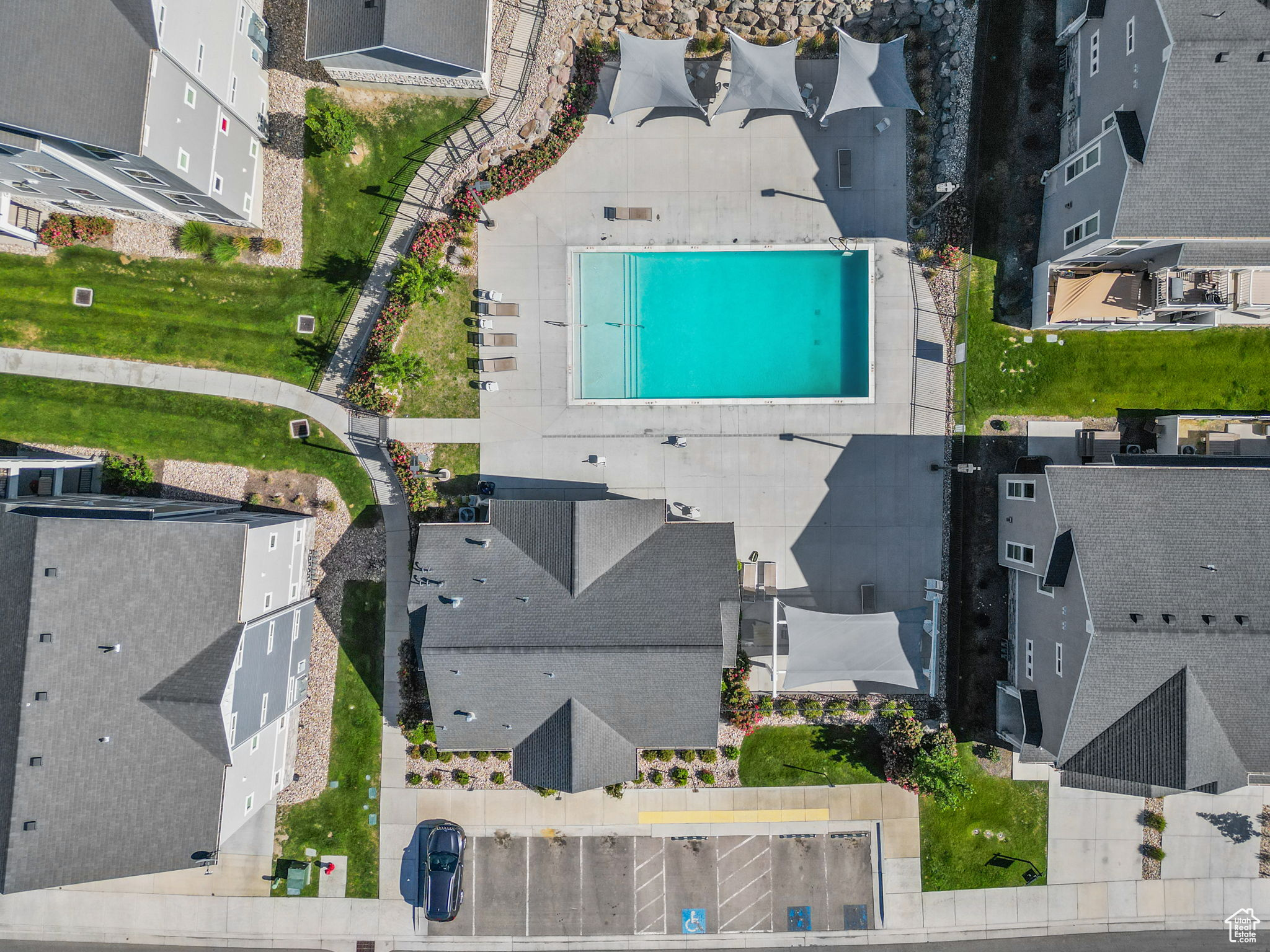 QUAILHILL - Residential