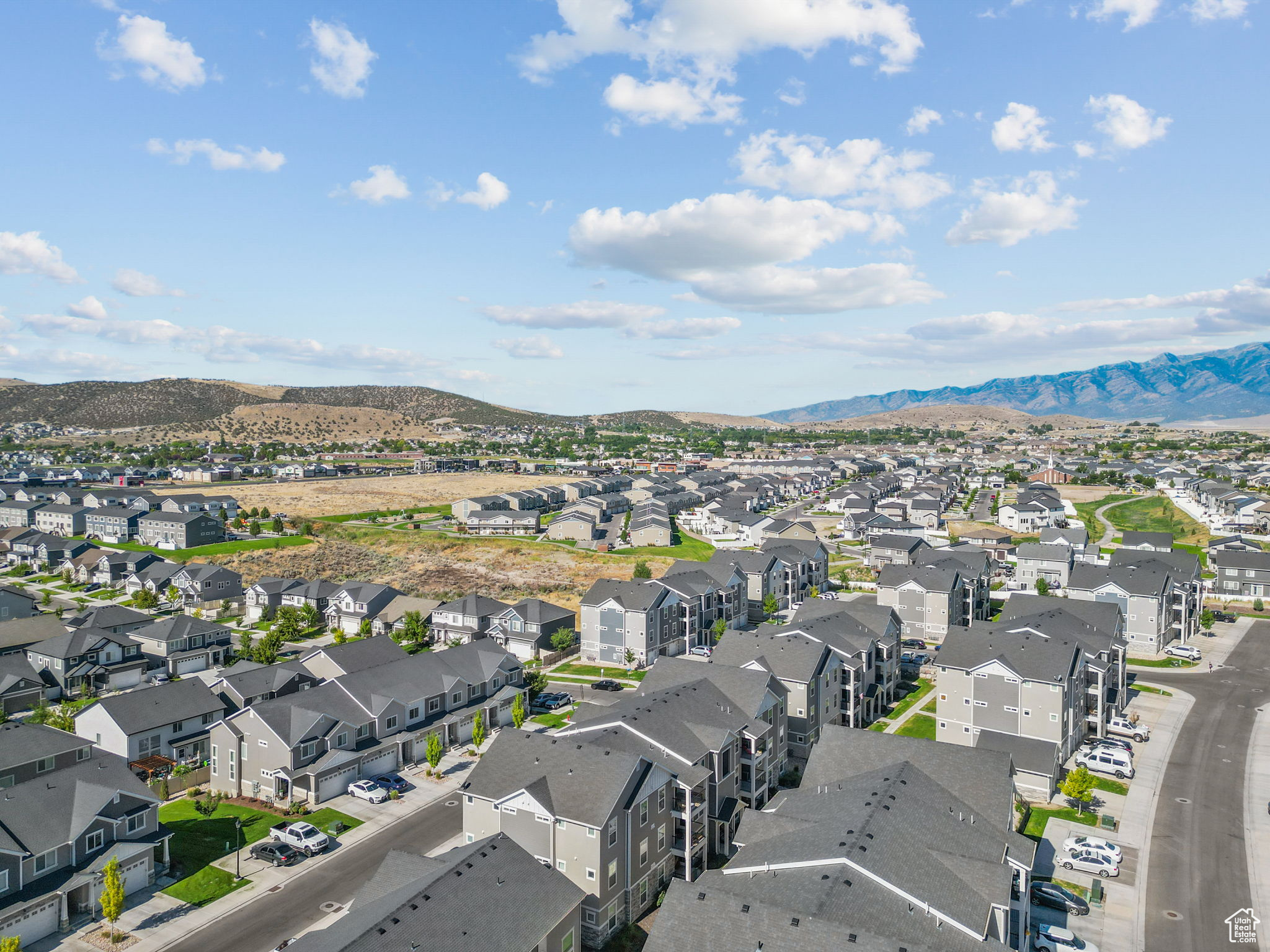 QUAILHILL - Residential