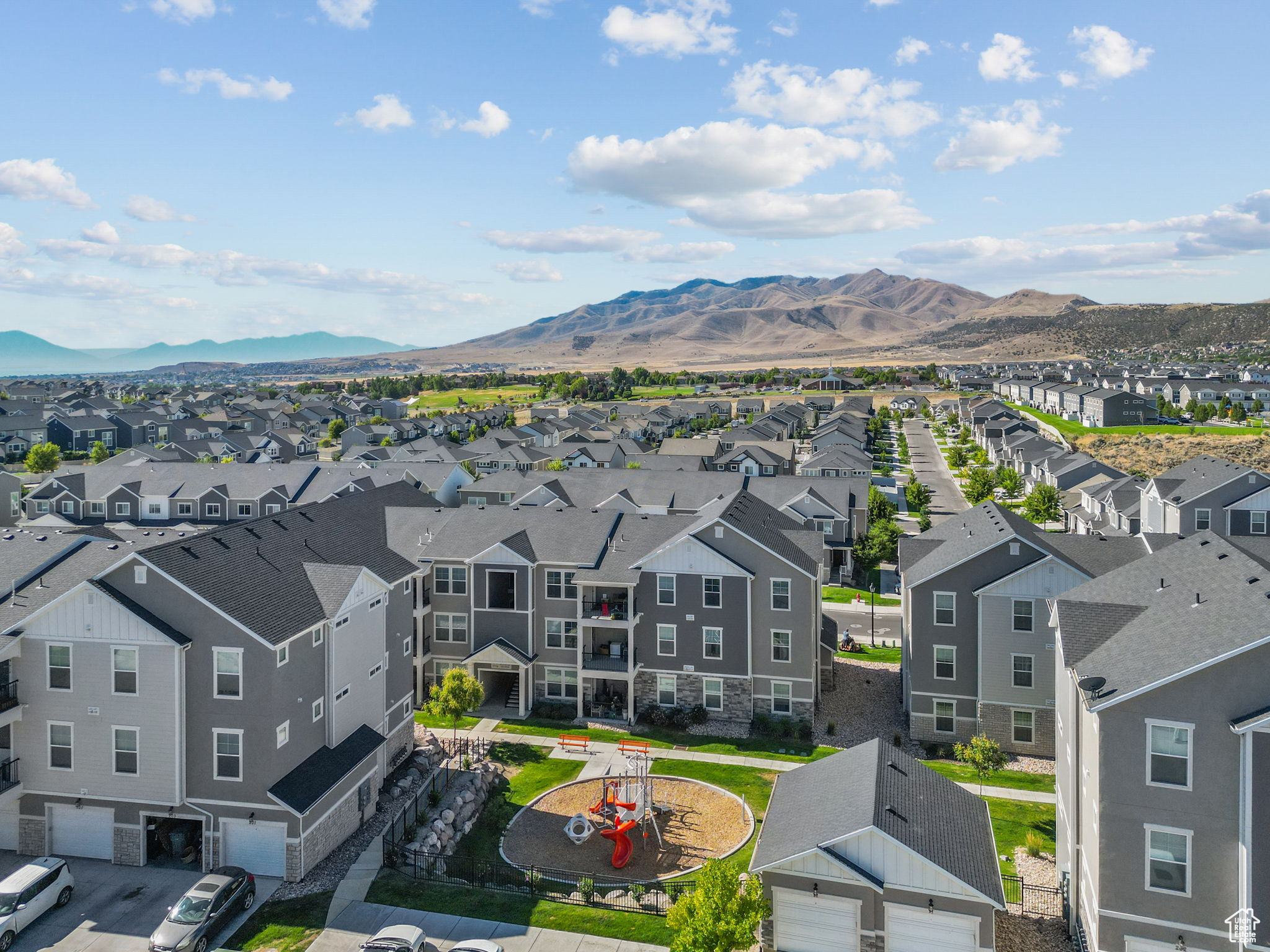 QUAILHILL - Residential