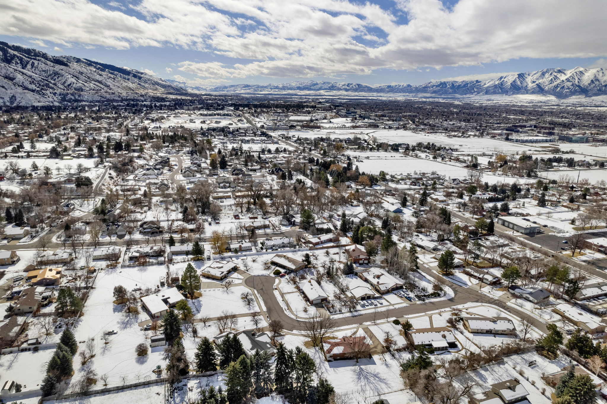 COUNTRY ESTATES SUBD - Residential