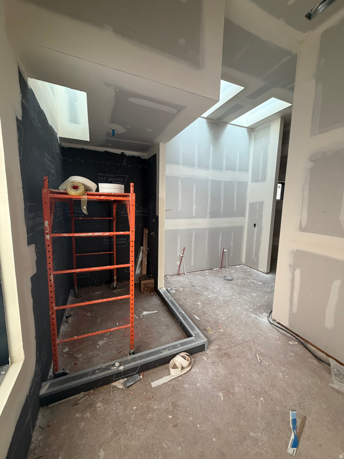 SHERWOOD HILLS - Residential