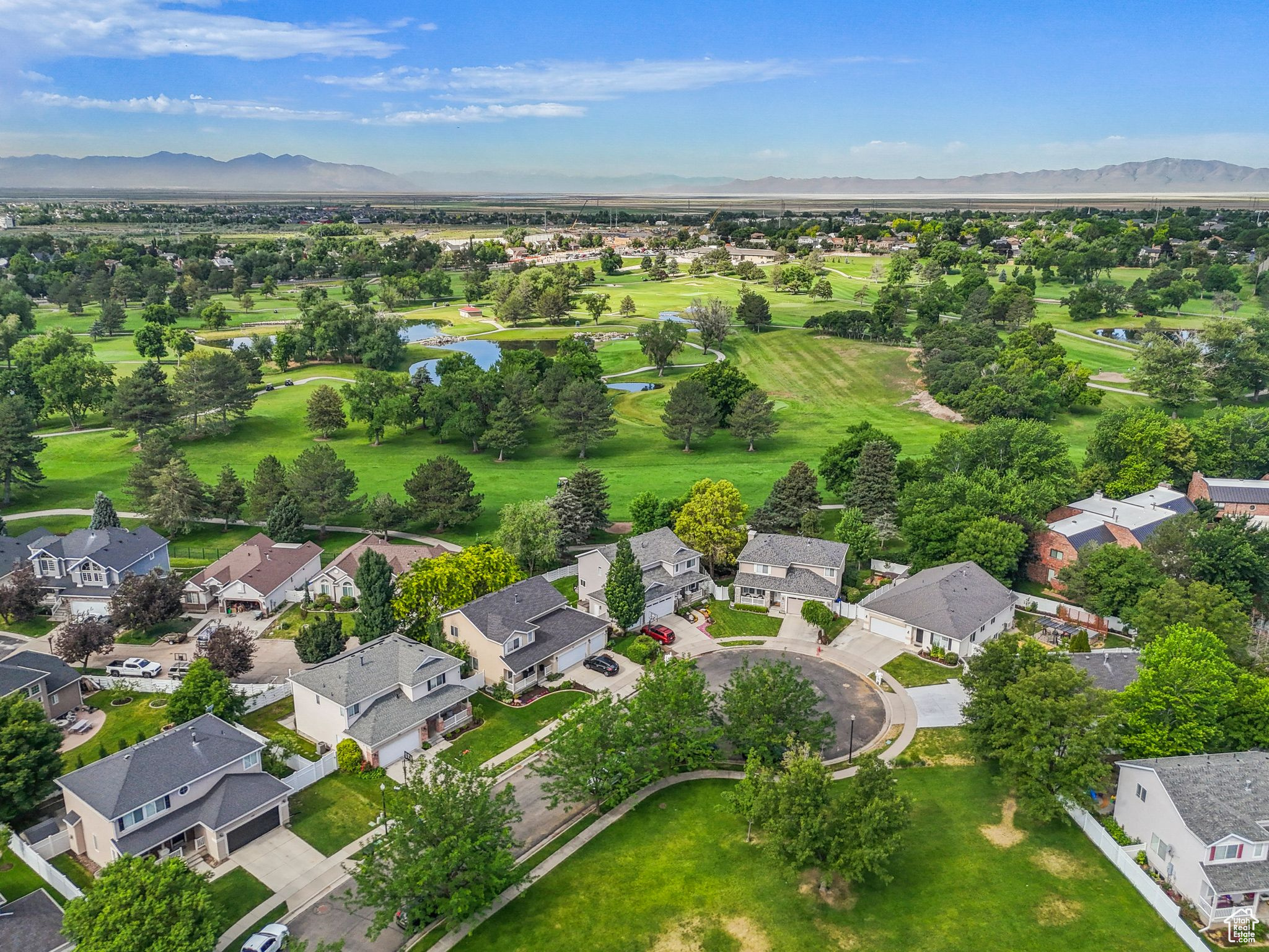 OAKRIDGE PARK ESTATE - Residential