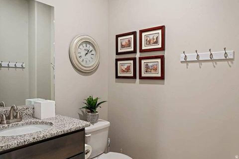 Tiny photo for 2335 N CANYON DR, Washington, UT 84780 (MLS # 2158725)
