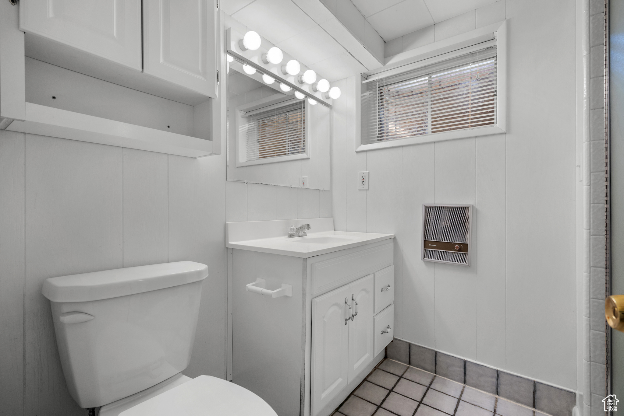 COLONY NORTH - Residential