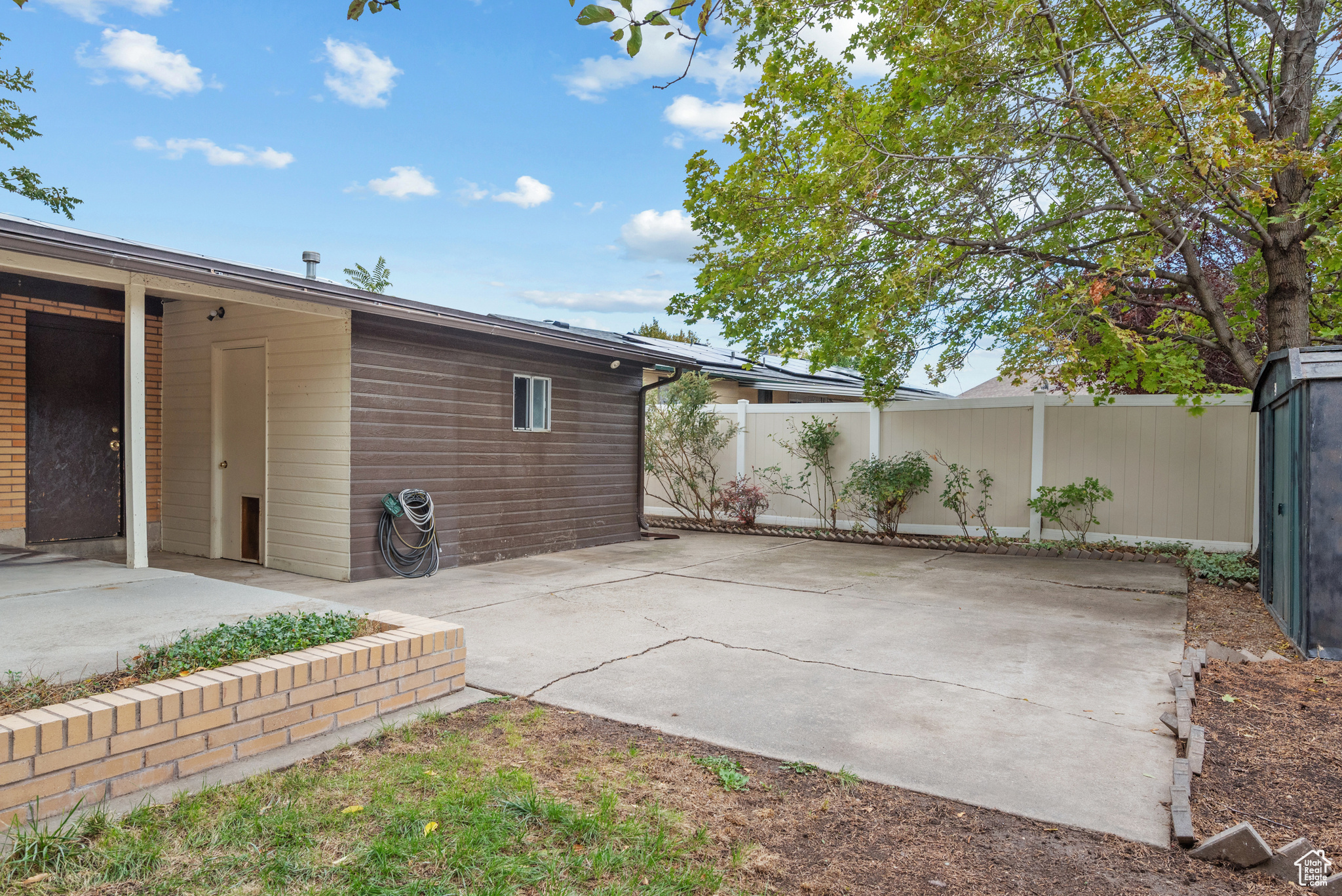COLONY NORTH - Residential