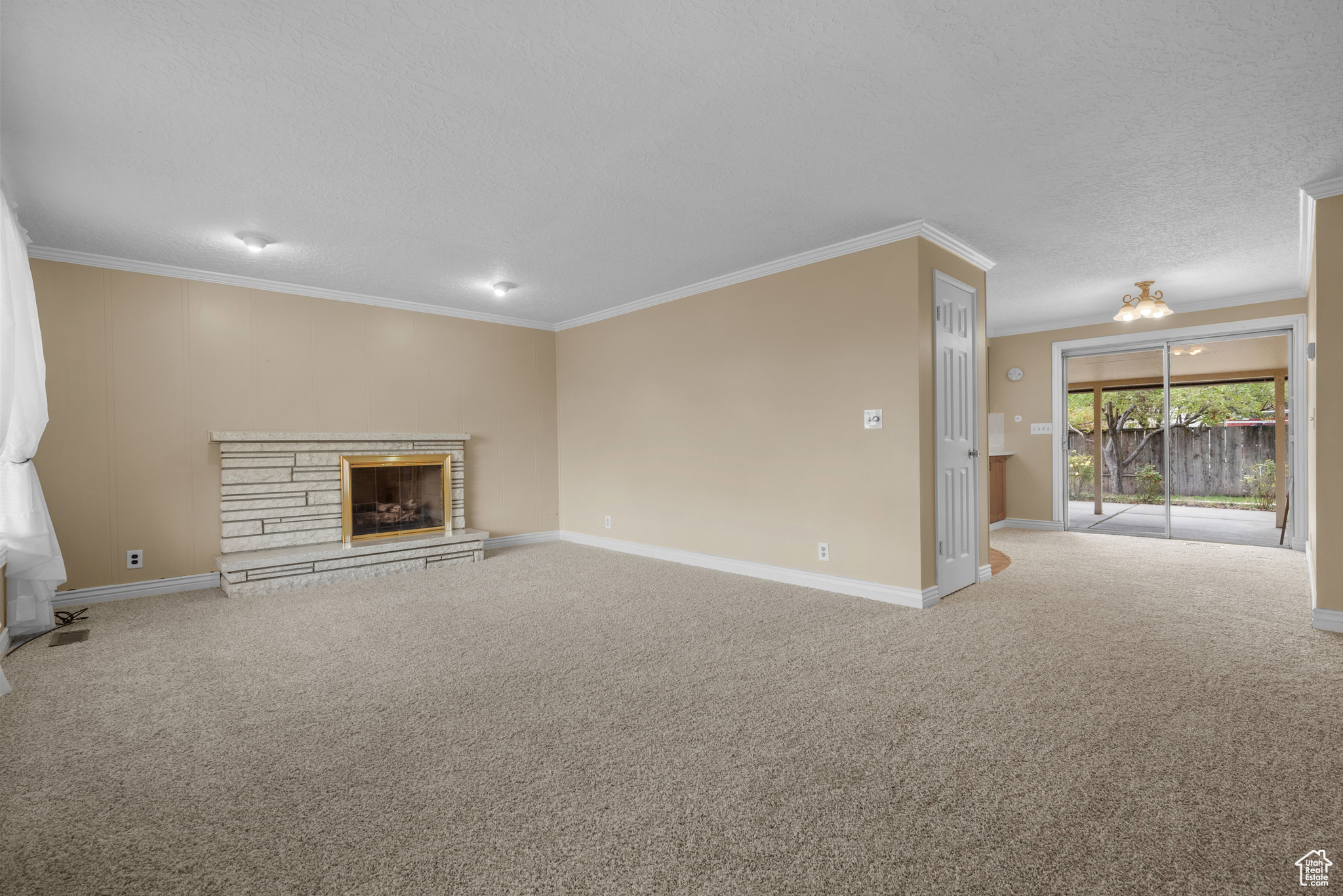 COLONY NORTH - Residential