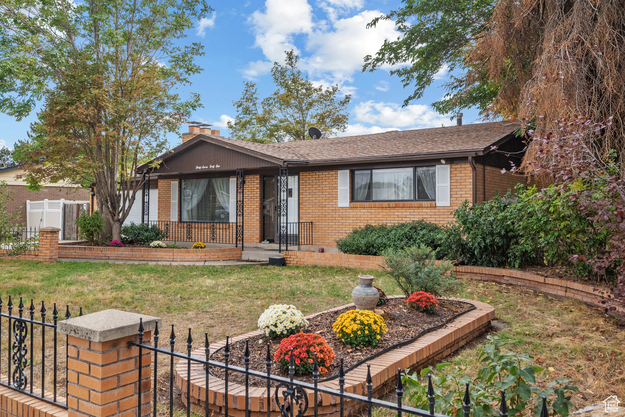 COLONY NORTH - Residential