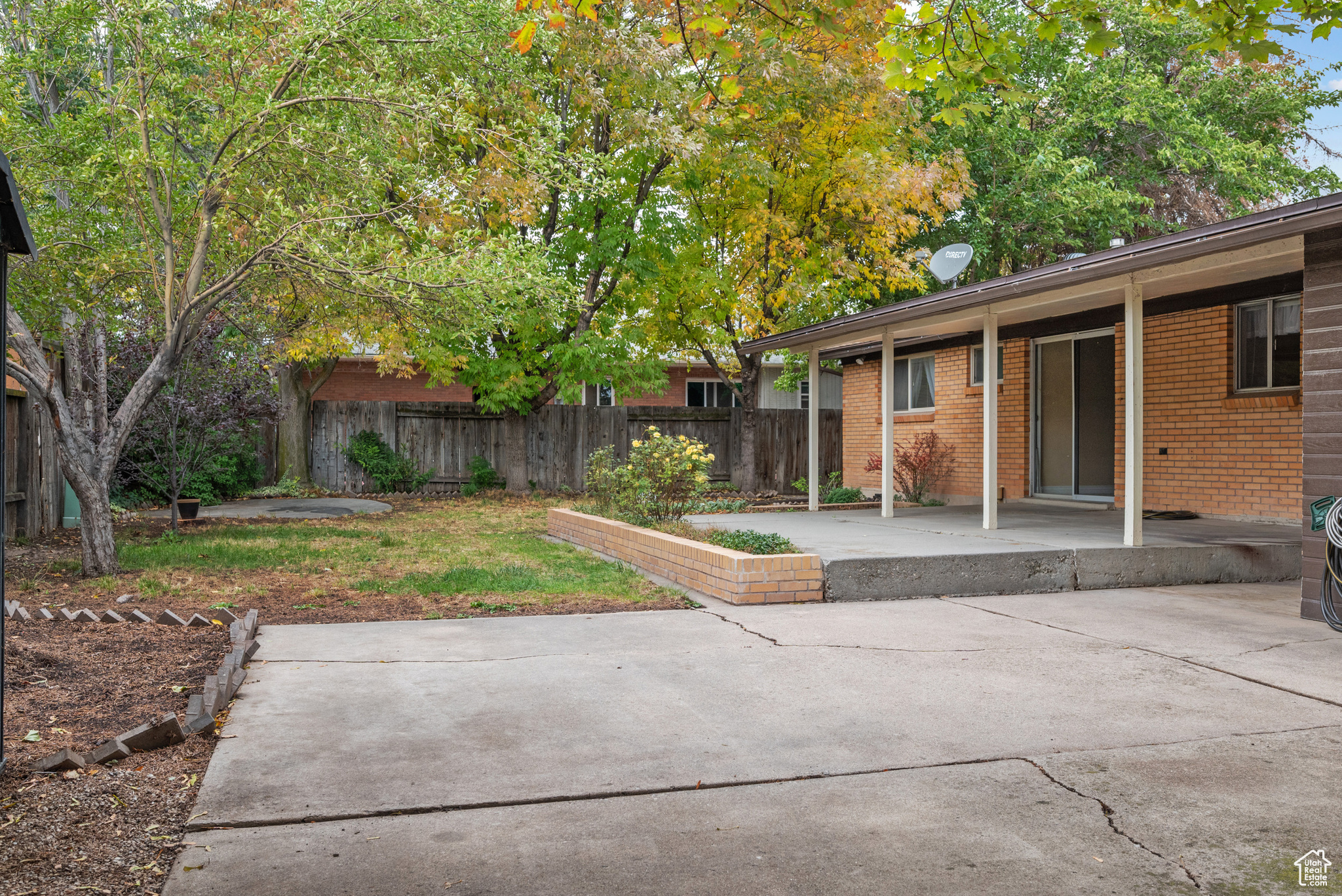 COLONY NORTH - Residential
