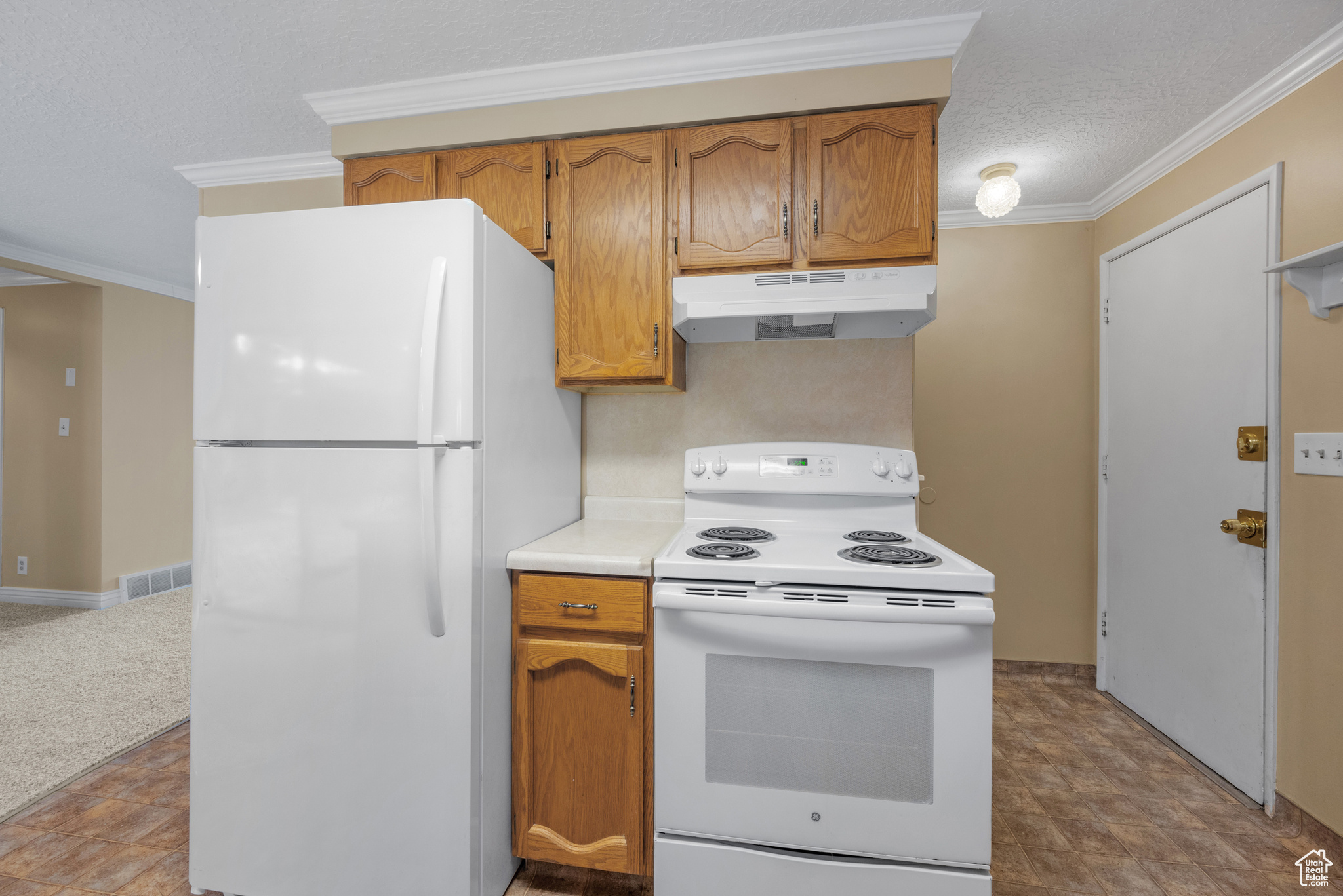 COLONY NORTH - Residential