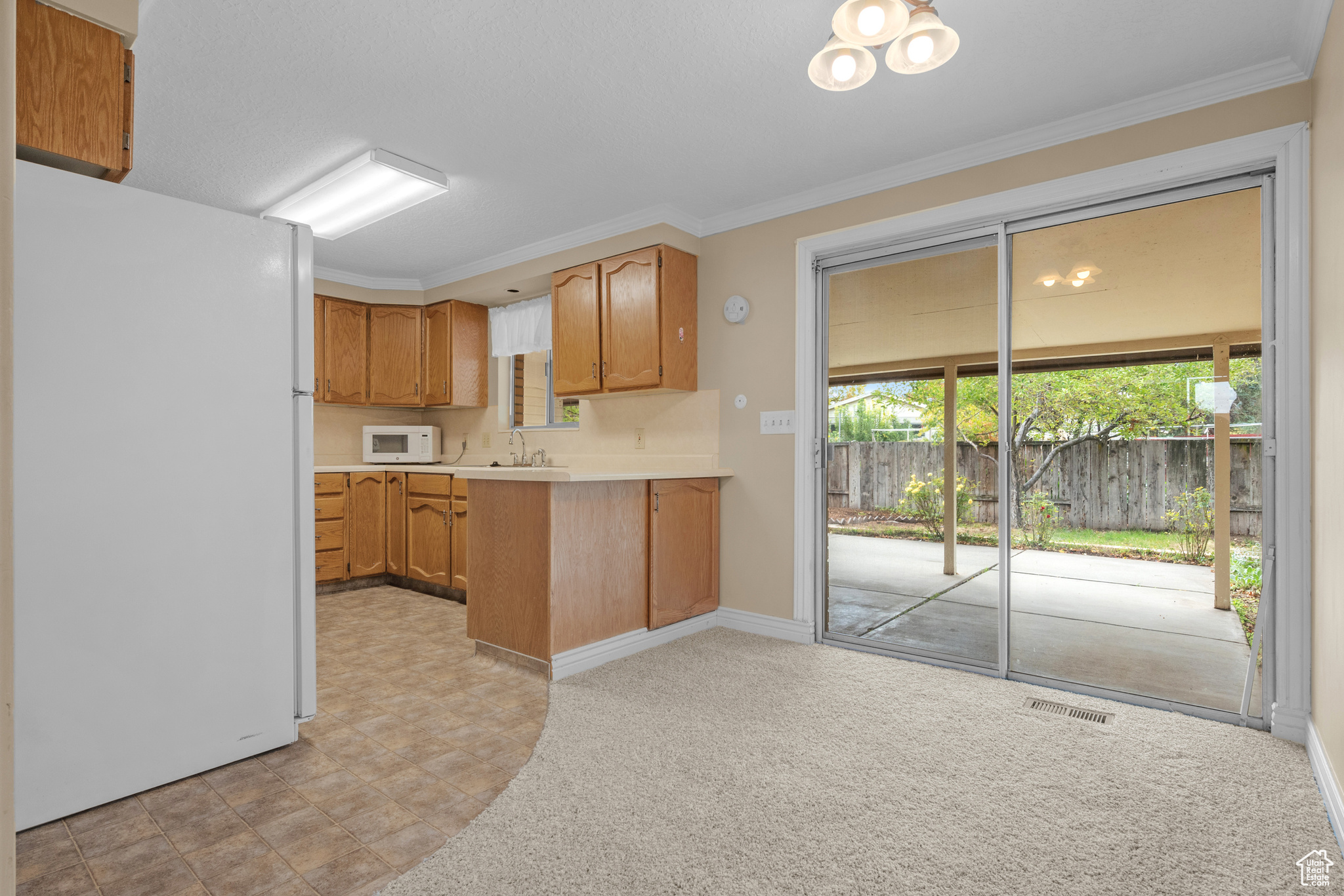 COLONY NORTH - Residential