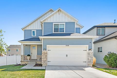 Photo of 7506 N HUTCH LN, Eagle Mountain, UT 84005 (MLS # 2151221)