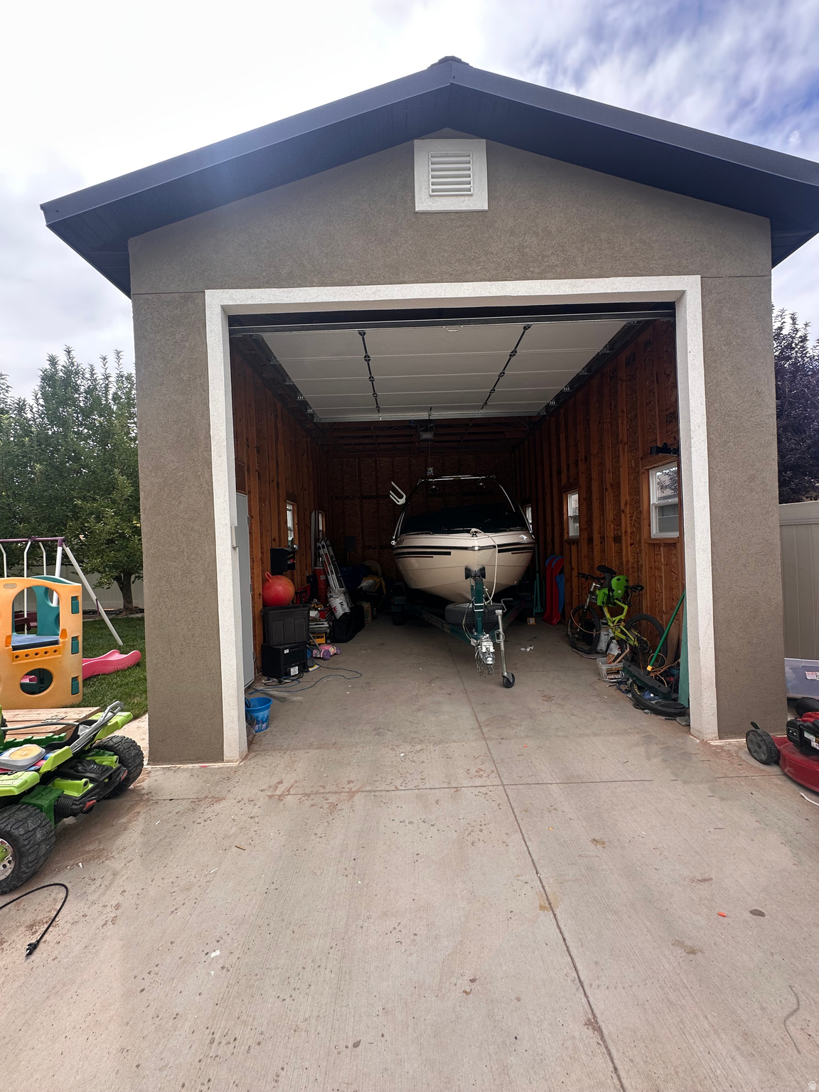 SUNRISE KNOLLS - Residential