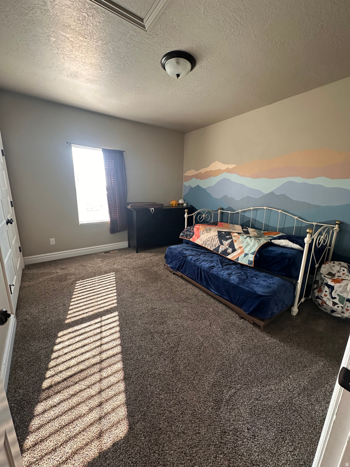 SUNRISE KNOLLS - Residential