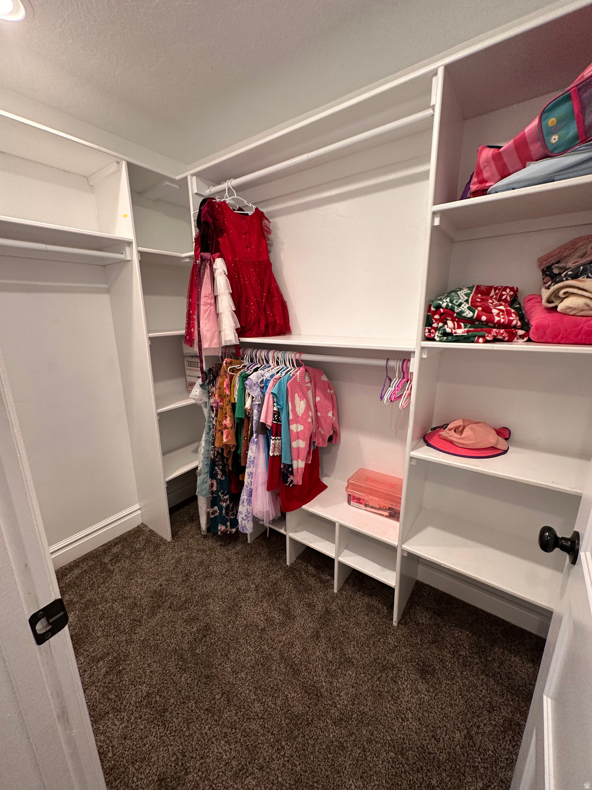 SUNRISE KNOLLS - Residential