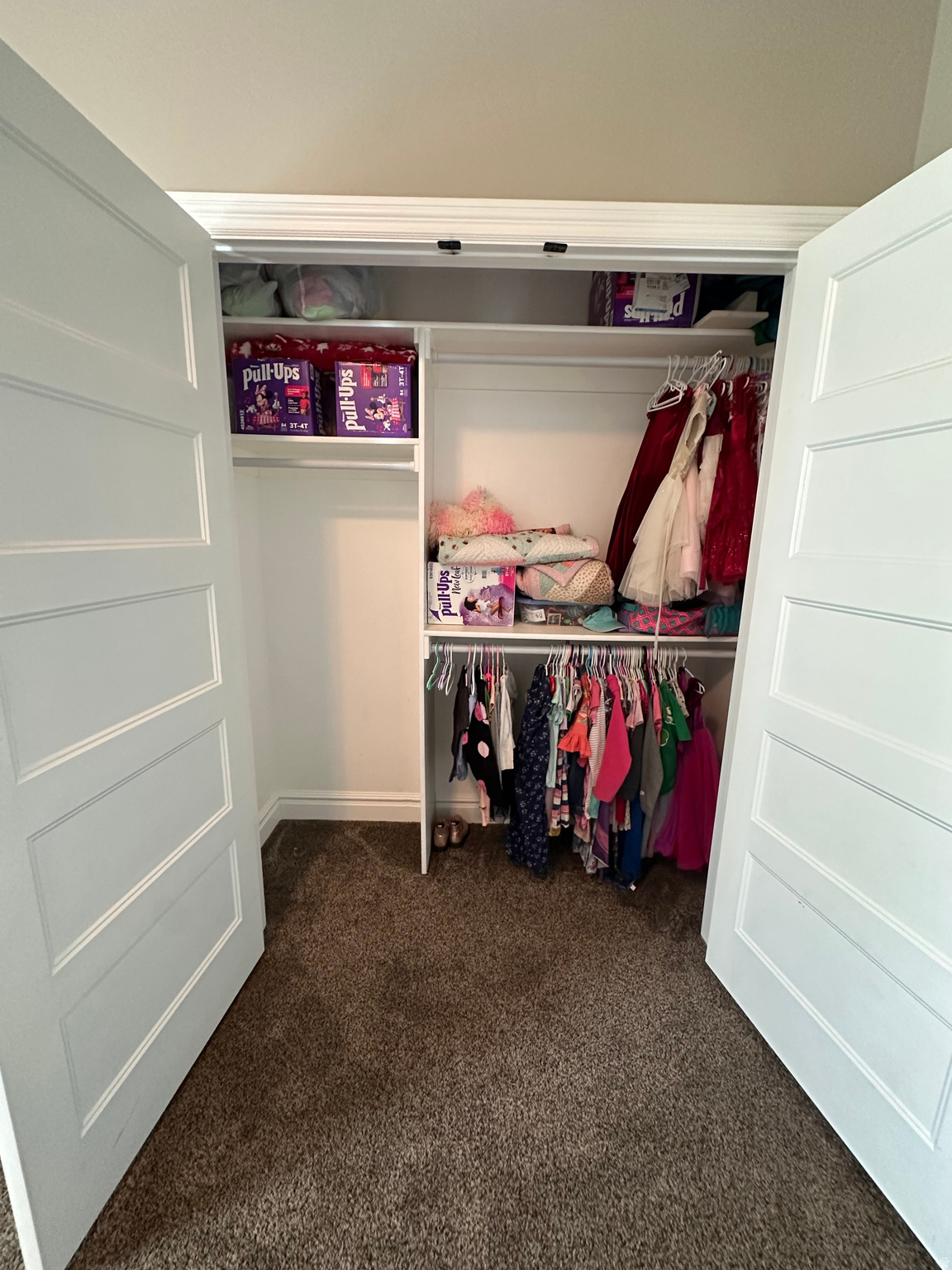 SUNRISE KNOLLS - Residential