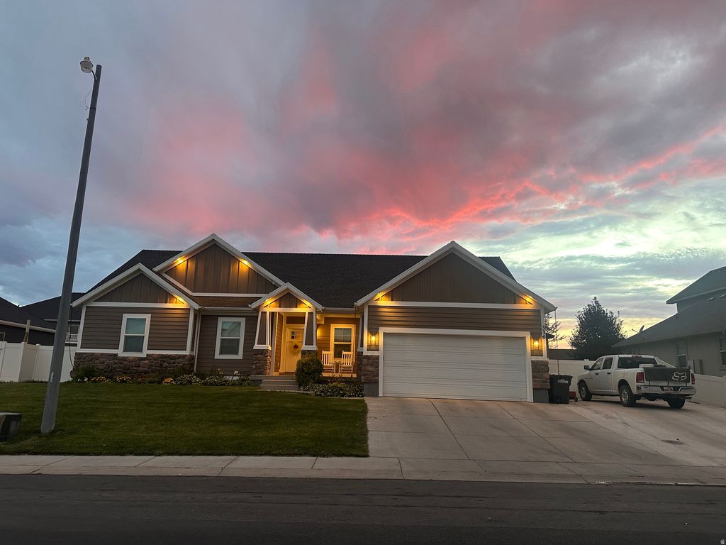 Photo of 336 N 950 W, Roosevelt, UT 84066 (MLS # 2140432)