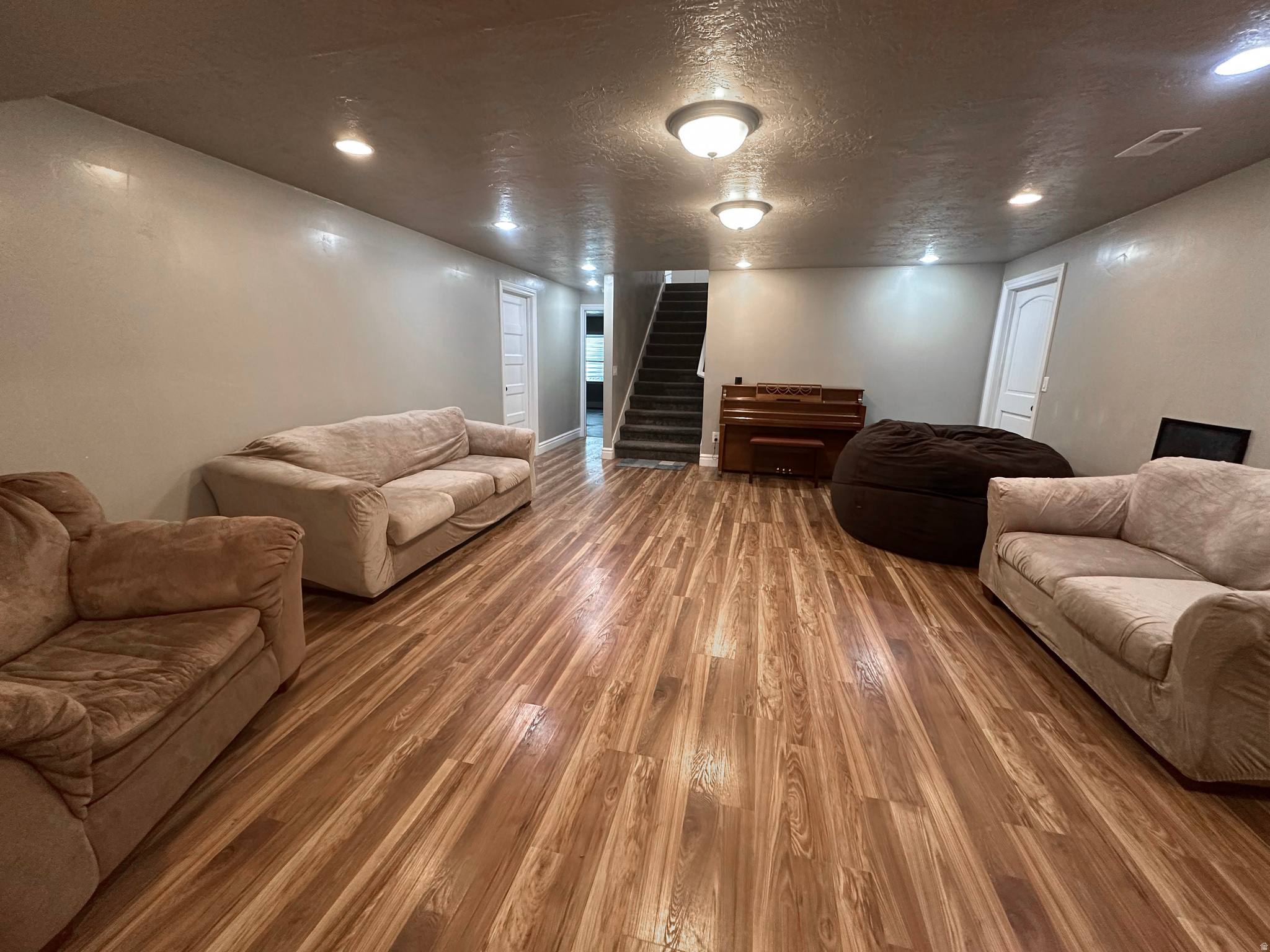 SUNRISE KNOLLS - Residential