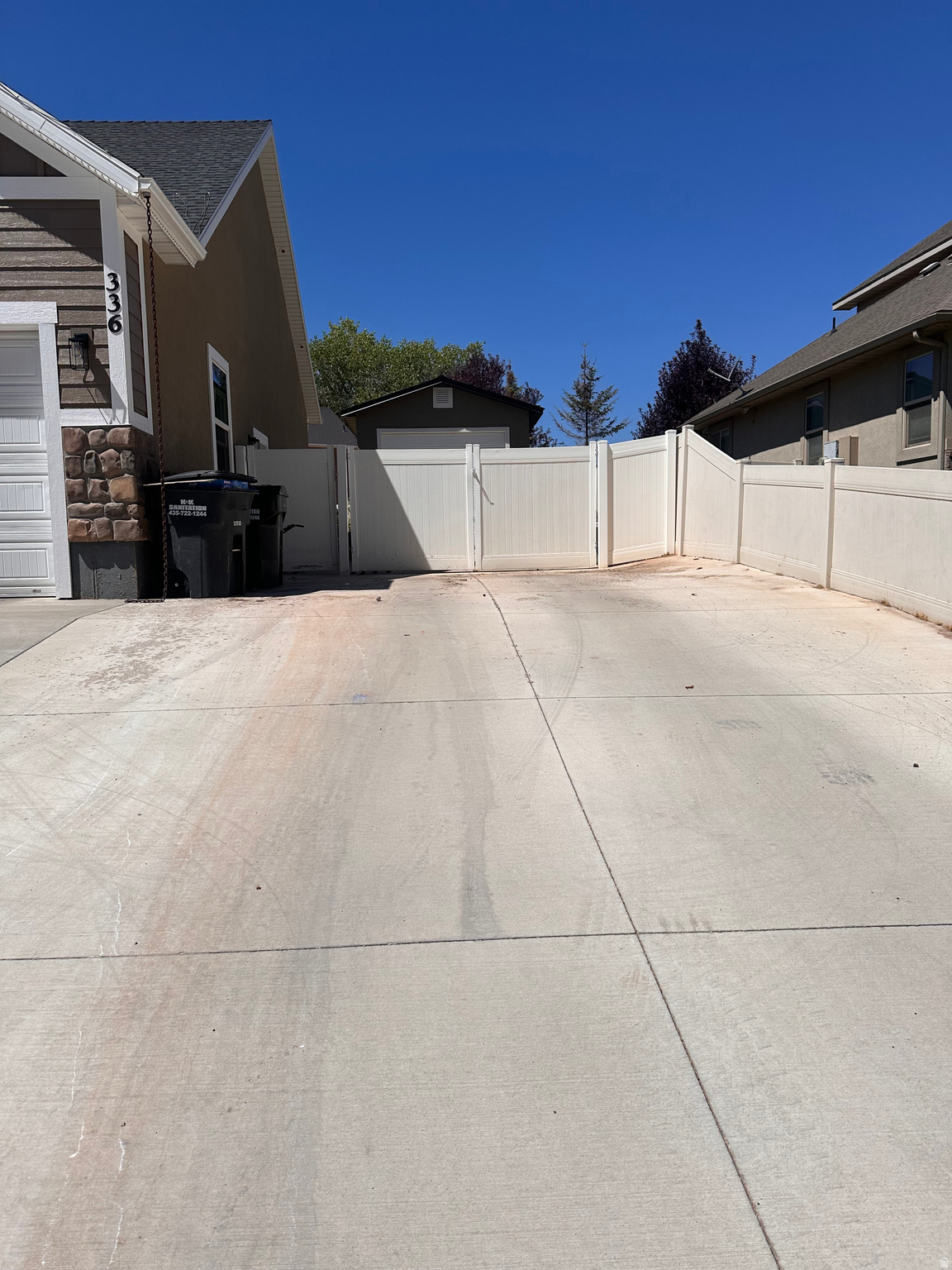 SUNRISE KNOLLS - Residential