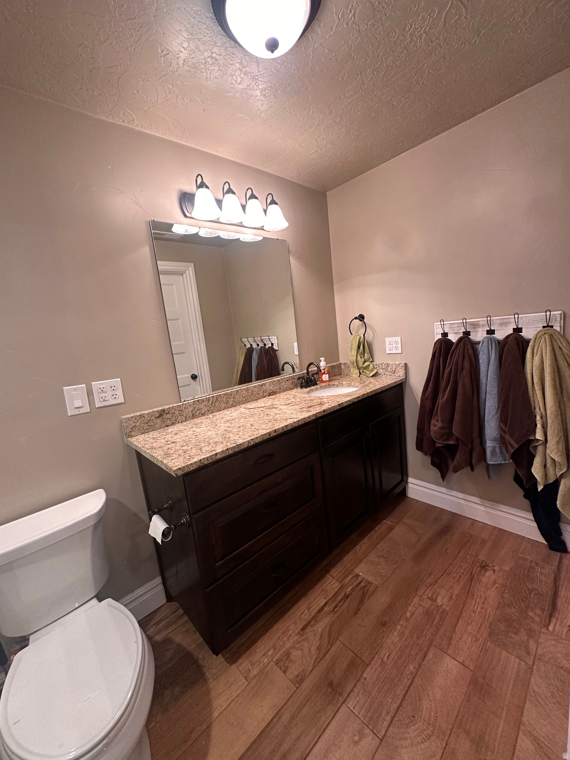 SUNRISE KNOLLS - Residential