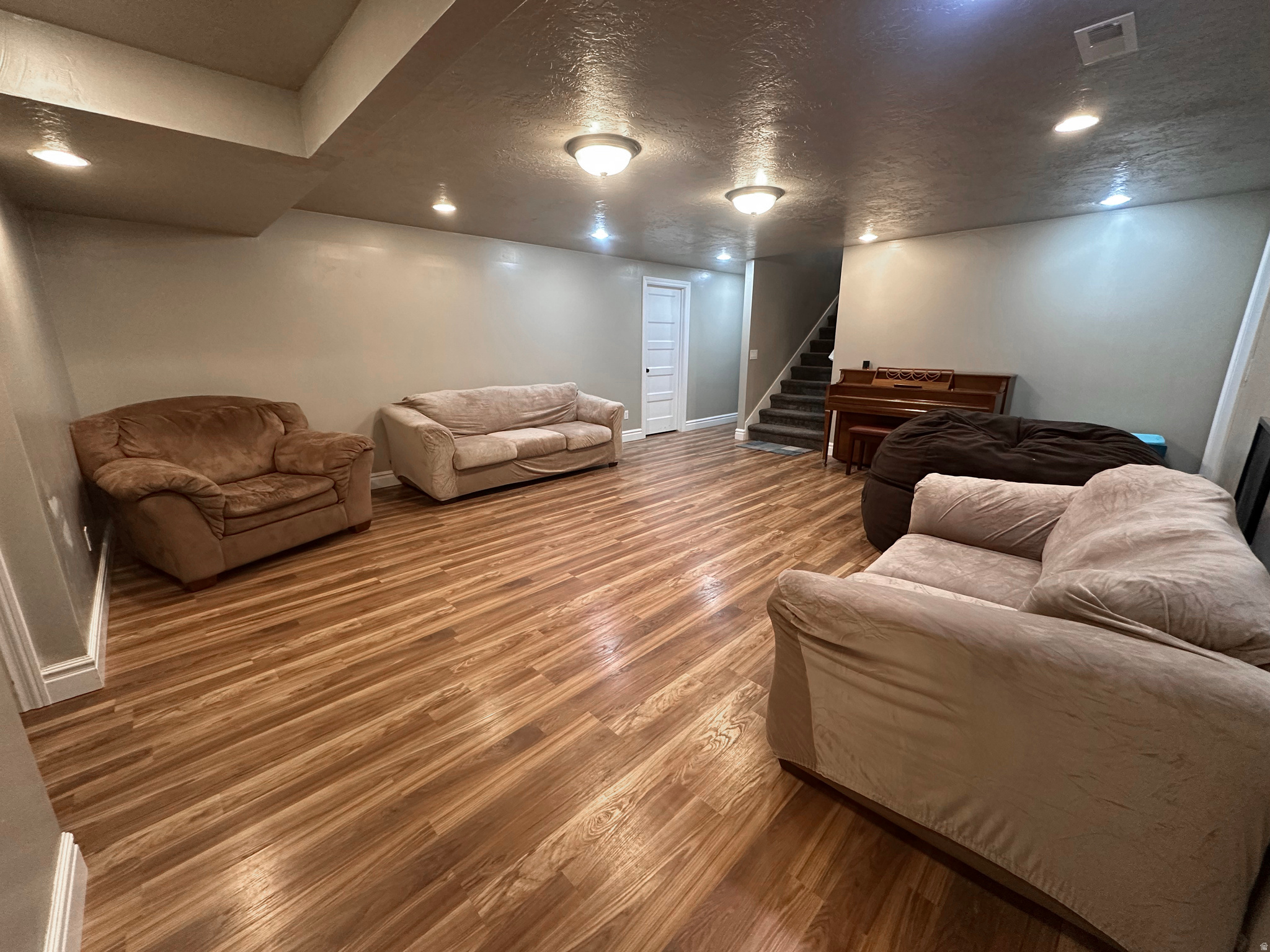 SUNRISE KNOLLS - Residential