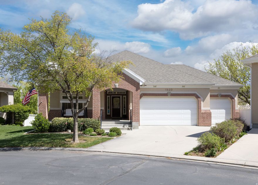 Spacious 5bed, 2.75bath, 4100 sq ft custom home with high ceilings, crown molding, gourmet kitchen, gas fireplaces, and stunning mountain views. Includes a large master suite, full downstairs apartment, huge fenced yard, covered decks, ADA access, and a 3car garage. Ideal for serene, luxurious living.  Square footage figures are provided as a courtesy estimate only.  Buyer is advised to obtain an independent measurement.