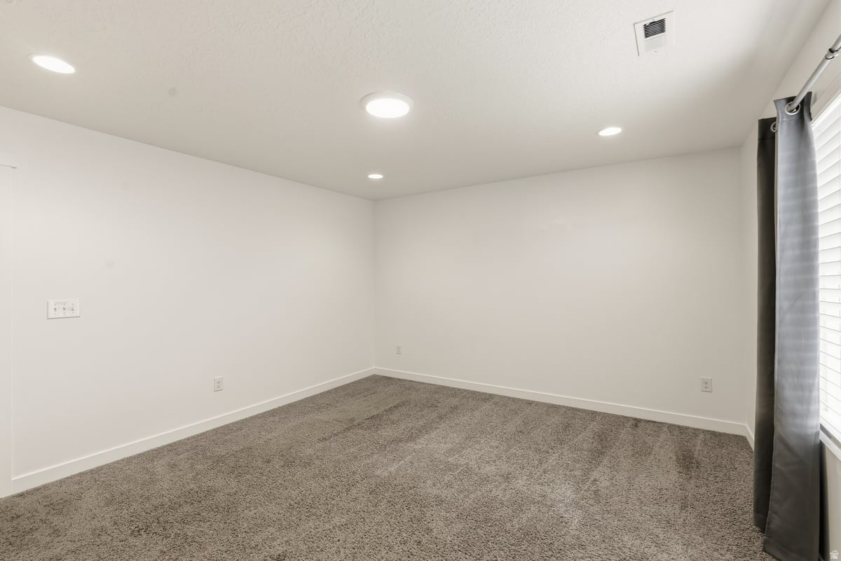 SOUTH HILLS - Residential