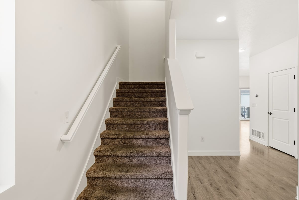 SOUTH HILLS - Residential