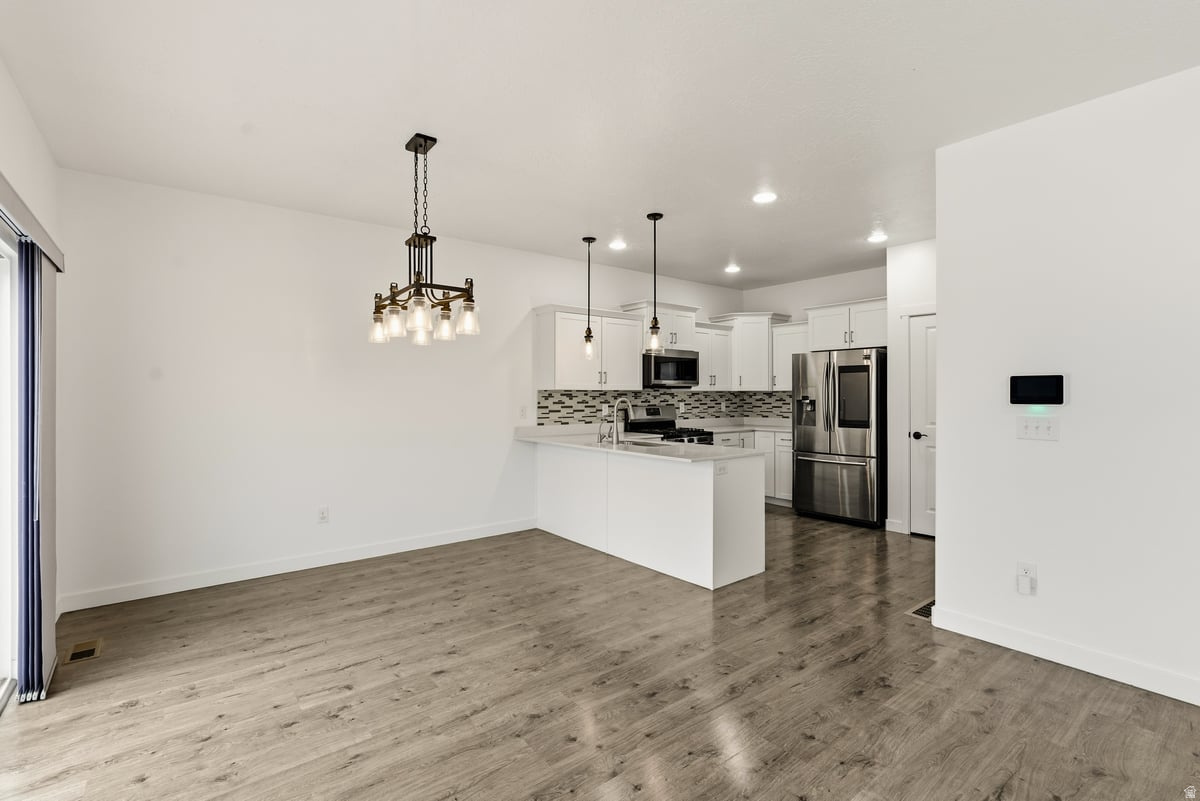 SOUTH HILLS - Residential