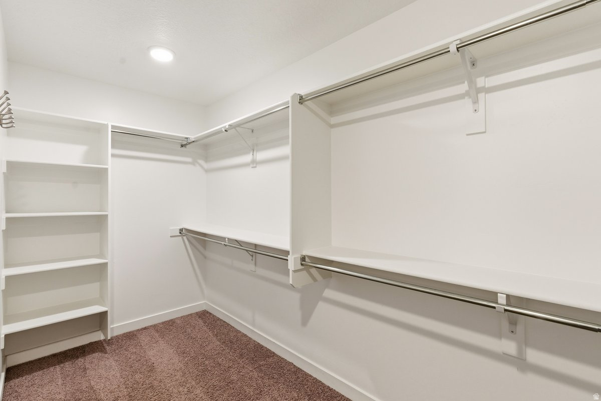 SOUTH HILLS - Residential