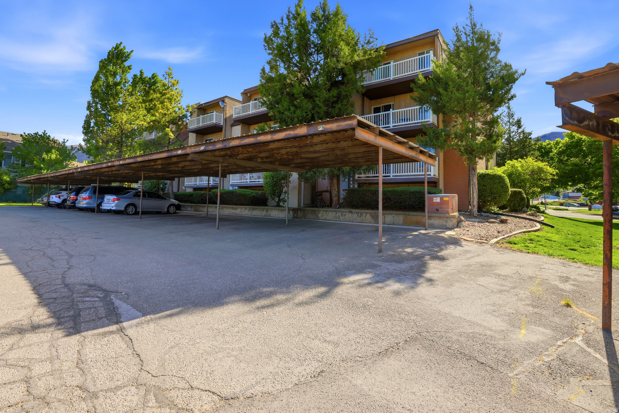 CEDAR SPRINGS - Residential