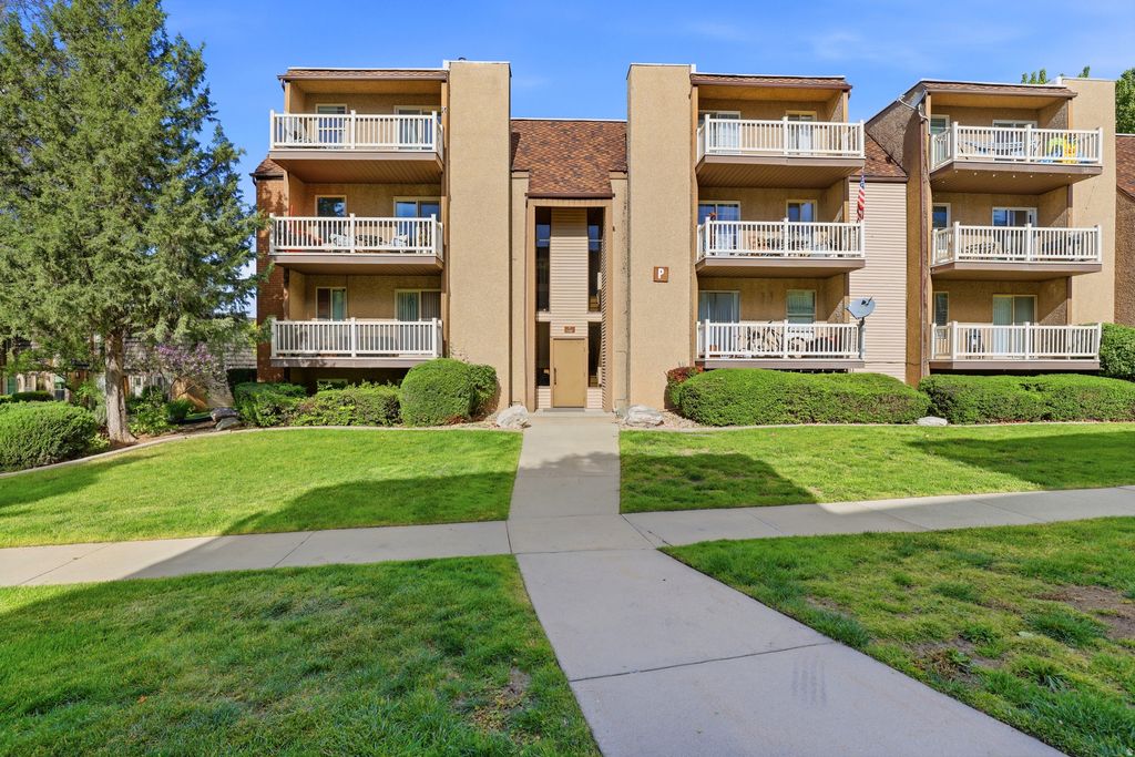 Photo of 88 W 50 S #P-10, Centerville, UT 84014 (MLS # 2153891)