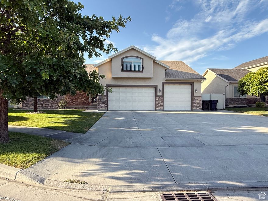 Charming Single-Level Home in a Beautiful well maintained Community. Welcome to This 3 bedroom, 2 bathroom home featuring new LVP vinyl plank flooring throughout family room and bedrooms. Spacious single level living with an added bonus versatile upstairs loft perfect for a home office, play room or additional living space.  Large 4 car garage, plenty of storage and parking for toys . Located in a friendly, well kept neighborhood, this home offers access to parks and a community pool for the family.  Don't miss this home.   Square footage figures are provided as a courtesy estimate only and were obtained from county records.  Buyer is advised to obtain an independent measurement.