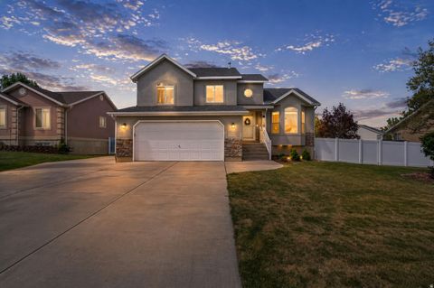 Photo of 68 E SETTLER RD, Saratoga Springs, UT 84045 (MLS # 2153153)
