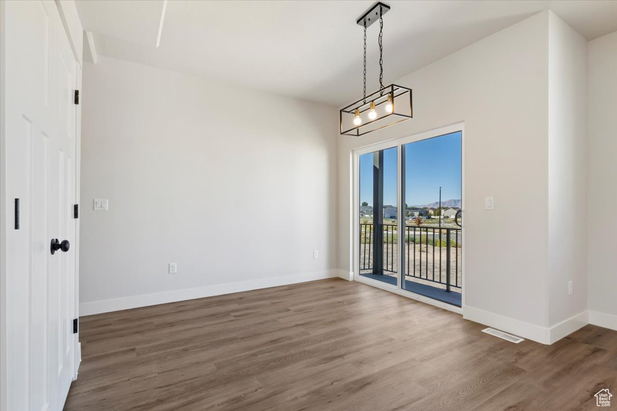 WESTFIELDS CENTRAL - Residential