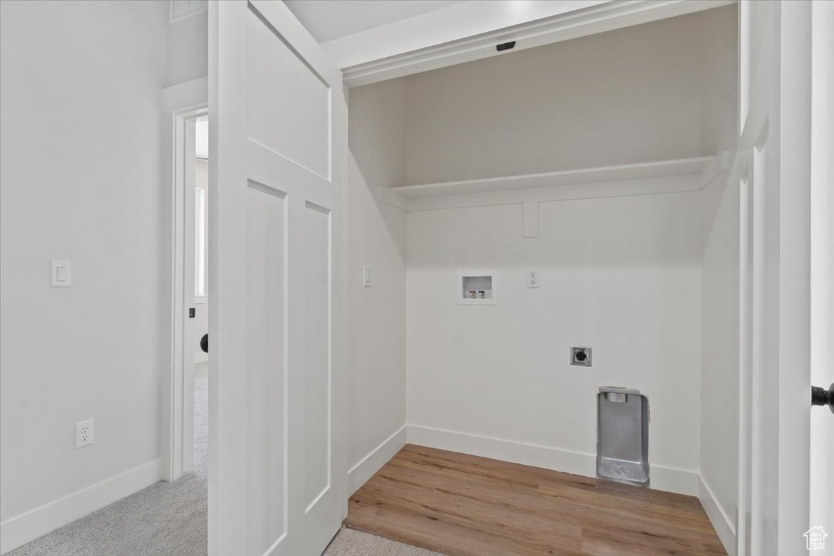 WESTFIELDS CENTRAL - Residential