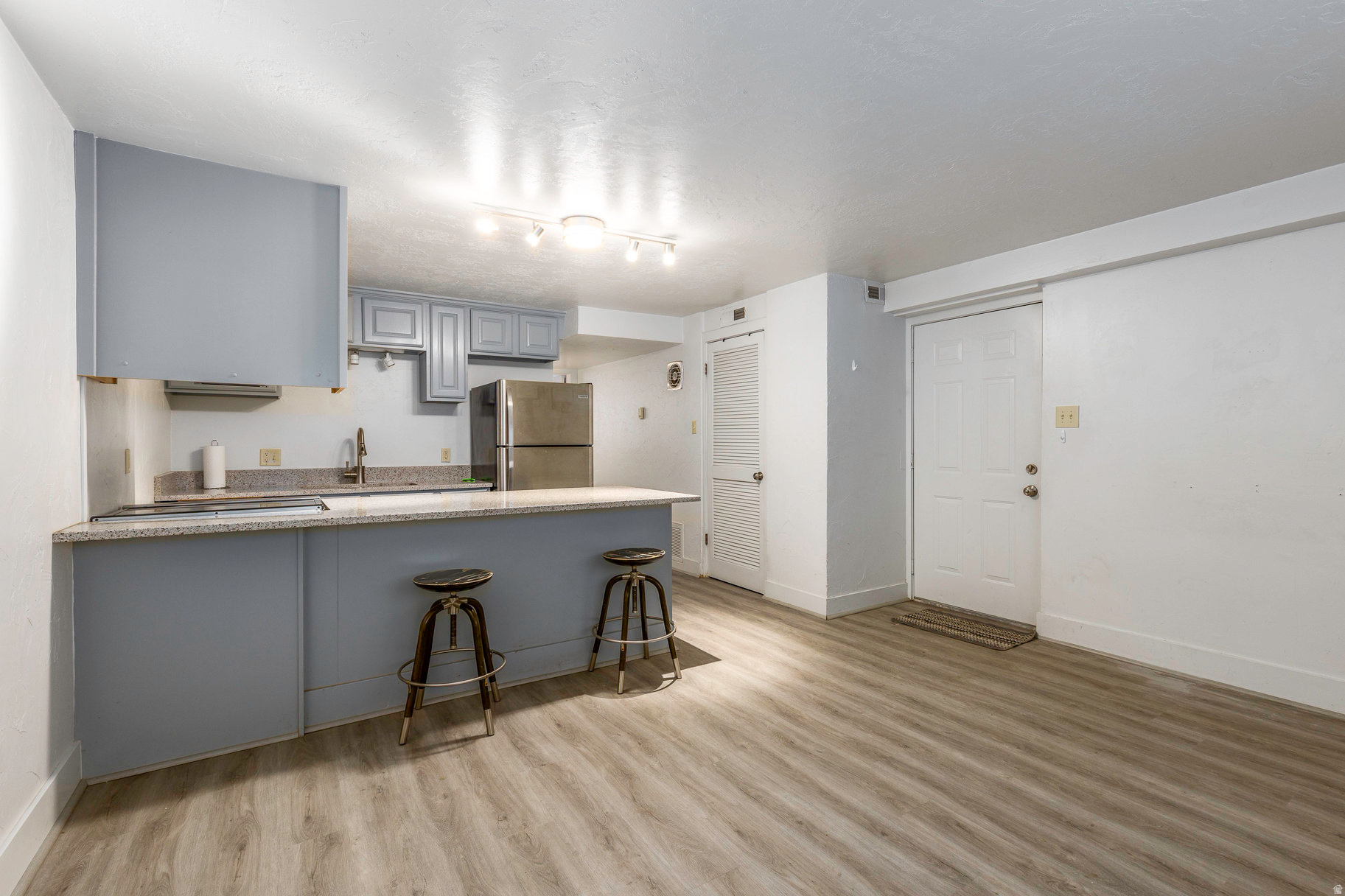 SNOW COUNTRY - Residential