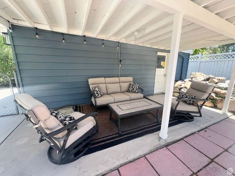 Tiny photo for 847 S GREENWOOD TER E, Salt Lake City, UT 84105 (MLS # 2097971)