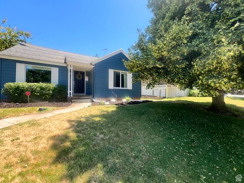 Tiny photo for 847 S GREENWOOD TER E, Salt Lake City, UT 84105 (MLS # 2097971)