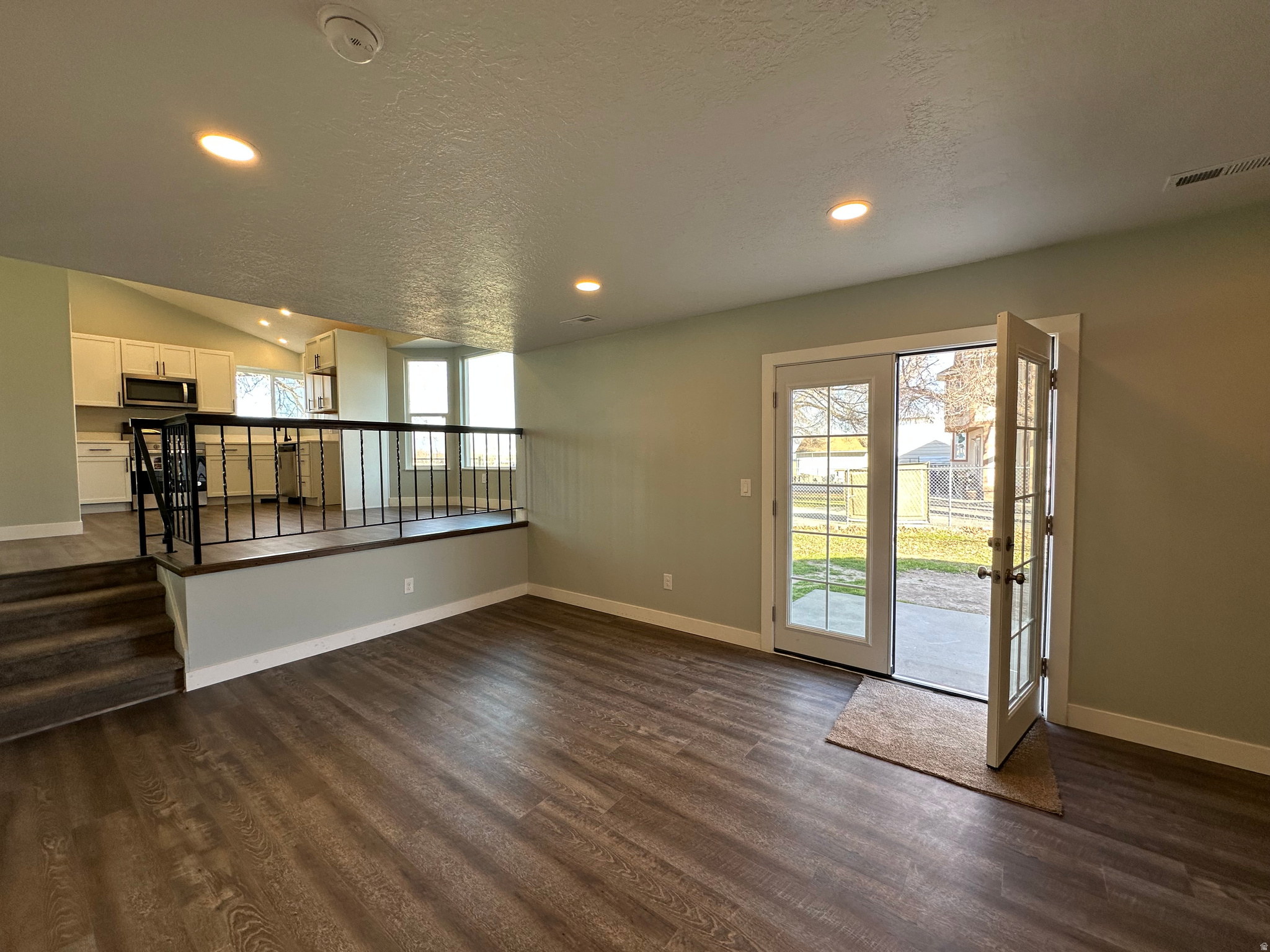 HUNTER FARMS - Residential