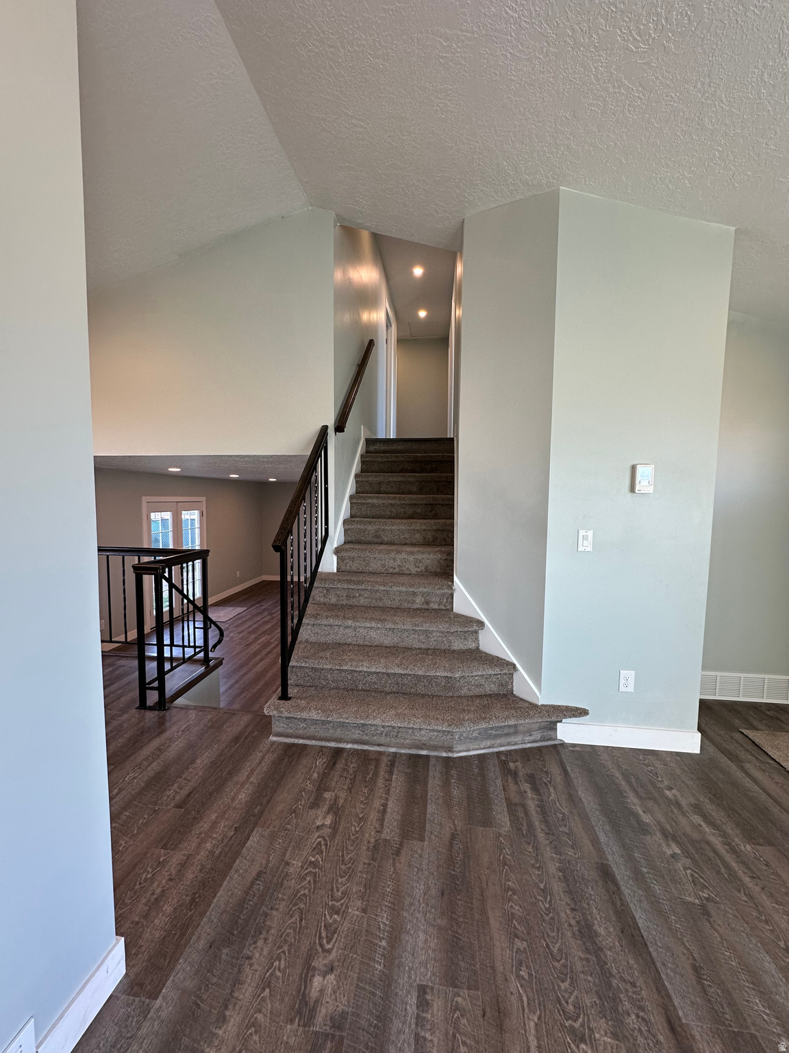 HUNTER FARMS - Residential