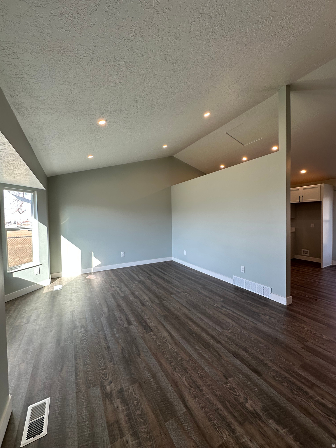 HUNTER FARMS - Residential