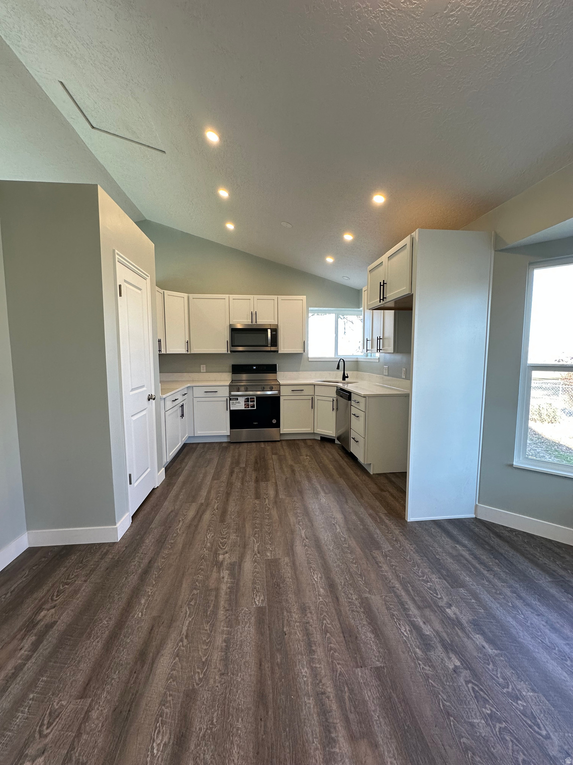 HUNTER FARMS - Residential