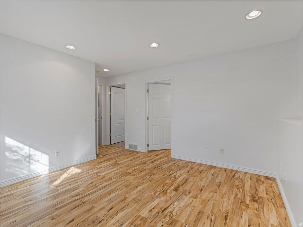 SHRON ESTATES - Residential